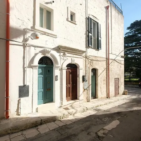 Via Ricasoli 8 Дом отдыха Остуни